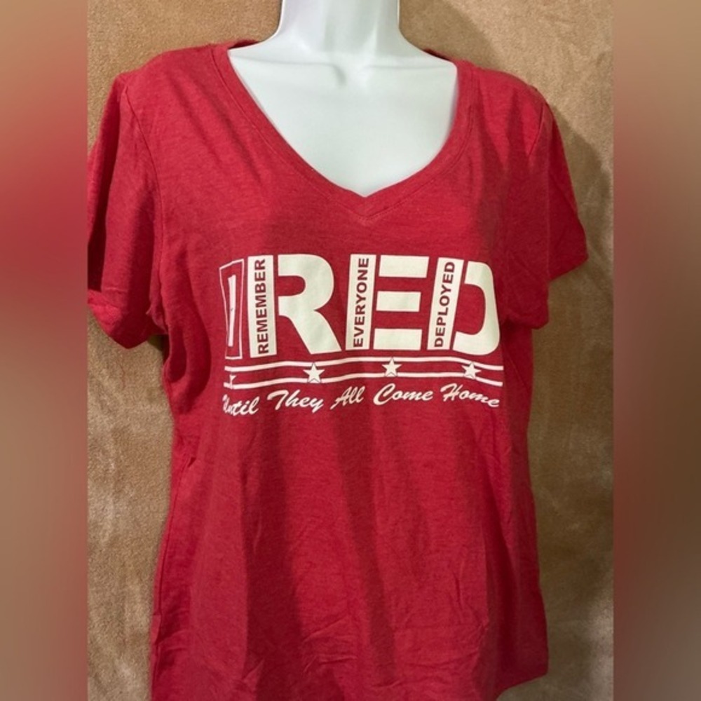 Remember everyone deployed red Graphic V-Neck‎ T-Shirt 4xl